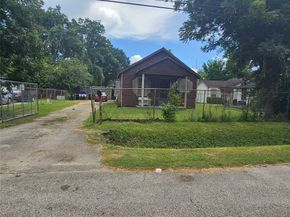 931 Lucky Street, Houston TX 77088