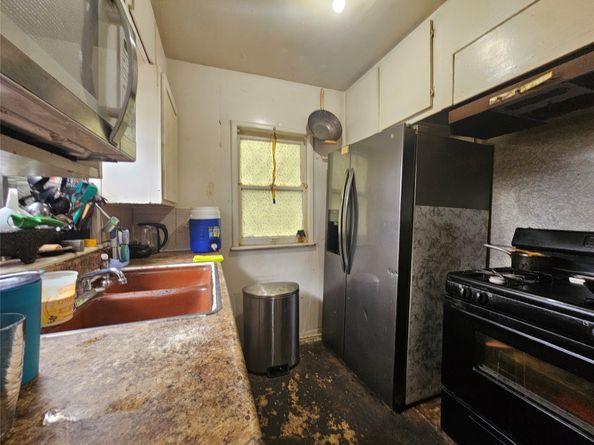 931 Lucky Street, Houston TX 77088