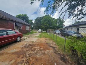 931 Lucky Street, Houston TX 77088