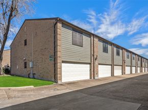 9850 Pagewood Lane 1302, Houston TX 77042