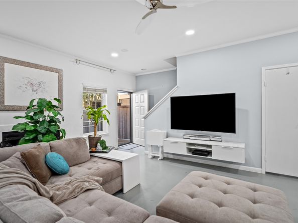 9850 Pagewood Lane 1302, Houston TX 77042