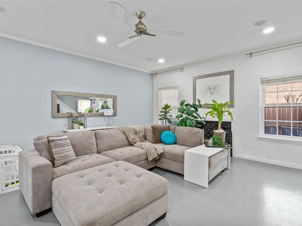 9850 Pagewood Lane 1302, Houston TX 77042