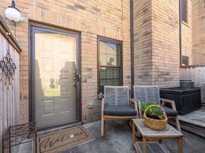 9850 Pagewood Lane 1302, Houston TX 77042