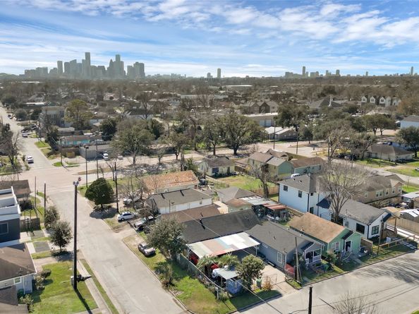 1414 Moody Street, Houston TX 77009
