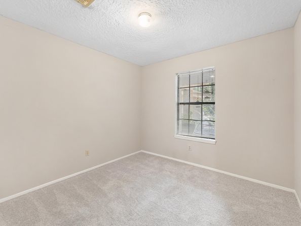 26 Pinewood Forest Court, The Woodlands TX 77381