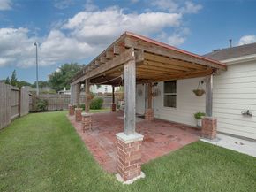 2753 Foster Hill Drive E, Houston TX 77345