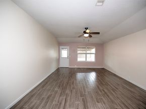 2753 Foster Hill Drive E, Houston TX 77345