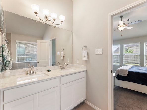 2655 Ivy Wood Lane, Conroe TX 77385