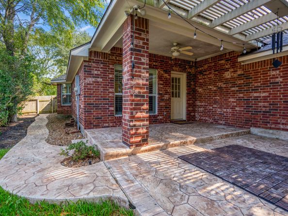 15 Heron Hollow Court, Spring TX 77382