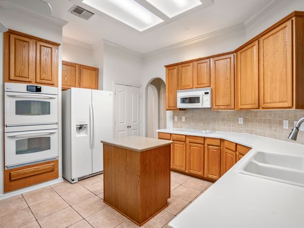 15 Heron Hollow Court, Spring TX 77382