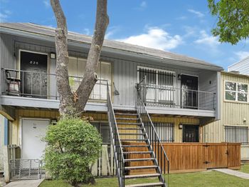5625 Antoine Drive