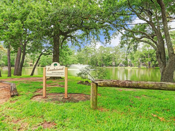 11834 Longleaf Lane, Houston TX 77024