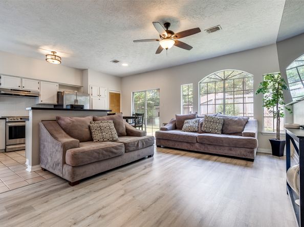 5402 Haven Oaks Drive, Houston TX 77339