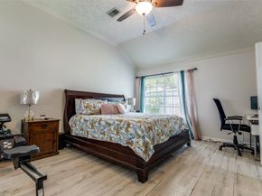 5402 Haven Oaks Drive, Houston TX 77339