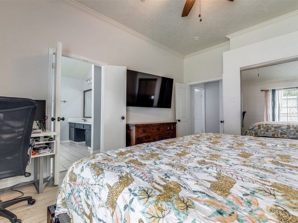 5402 Haven Oaks Drive, Houston TX 77339