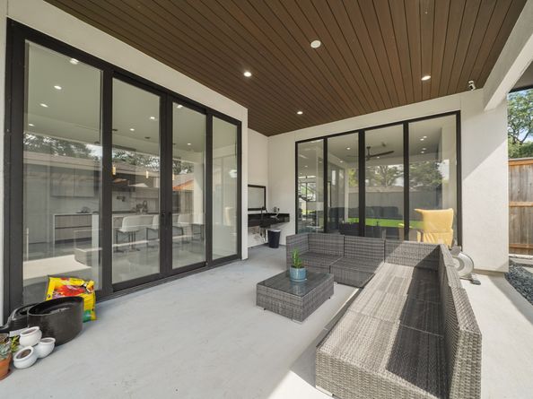 9909 Larston Street, Houston TX 77055