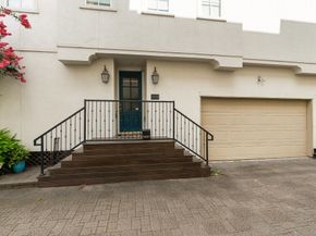 5658 Darling Street, Houston TX 77007