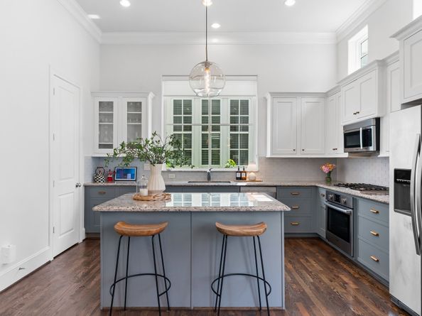 5658 Darling Street, Houston TX 77007