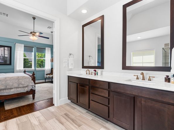 5658 Darling Street, Houston TX 77007