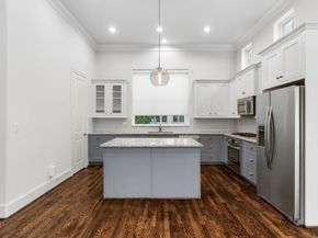 5658 Darling Street, Houston TX 77007