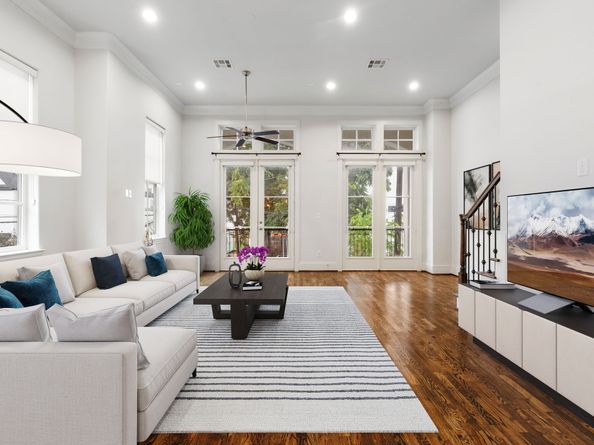 5658 Darling Street, Houston TX 77007