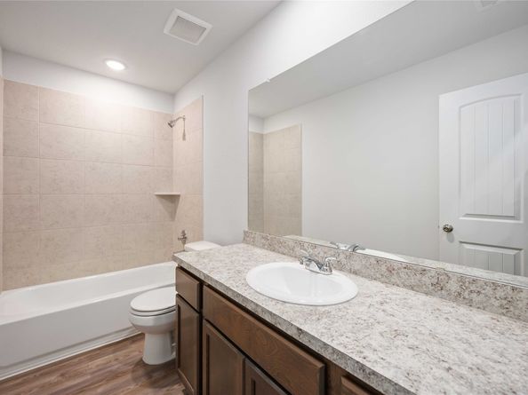 5313 Basquiat Drive, Houston TX 77048