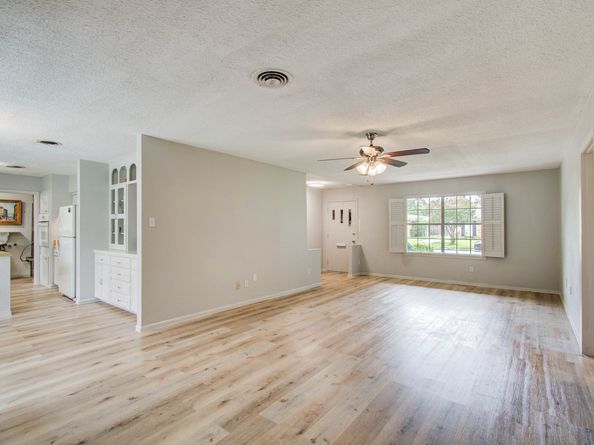 5471 Kuldell Drive, Houston TX 77096