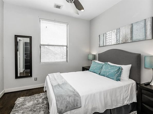 1608 W Webster Street B, Houston TX 77019