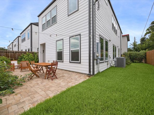 6635 TC Jester Boulevard A, Houston TX 77091