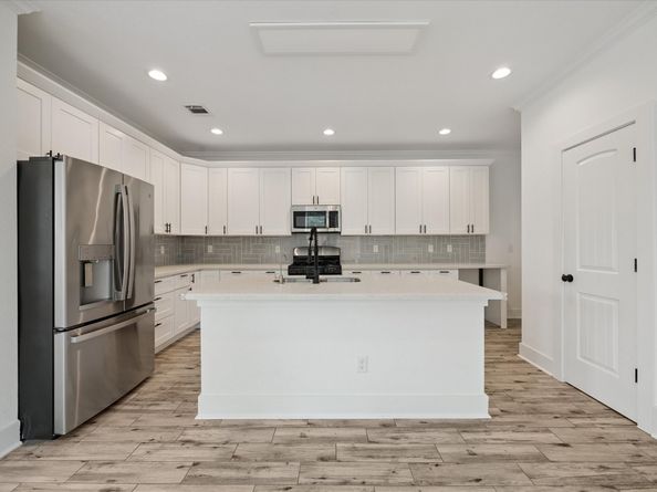 6635 TC Jester Boulevard A, Houston TX 77091