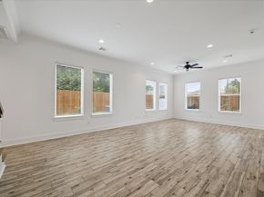 6635 TC Jester Boulevard A, Houston TX 77091
