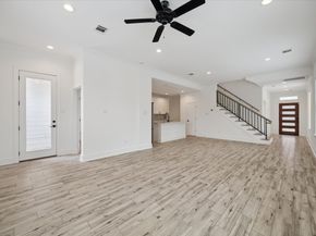 6635 TC Jester Boulevard A, Houston TX 77091