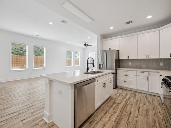 6635 TC Jester Boulevard A, Houston TX 77091