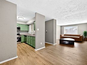 7313 Gulf Freeway 814, Houston TX 77017