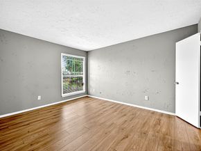 7313 Gulf Freeway 814, Houston TX 77017
