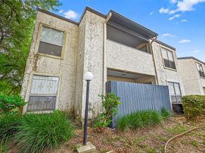 7313 Gulf Freeway 814, Houston TX 77017