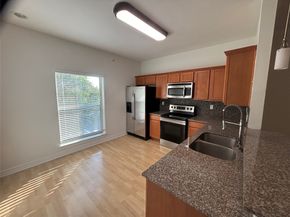 3501 Chenevert Street 11, Houston TX 77004