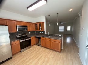 3501 Chenevert Street 11, Houston TX 77004
