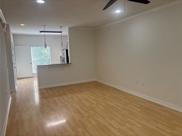 3501 Chenevert Street 11, Houston TX 77004