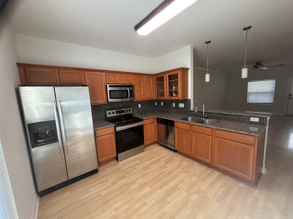 3501 Chenevert Street 11, Houston TX 77004