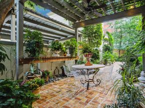 2215 Dunstan Road, Houston TX 77005