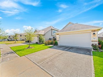5111 Azalea Trace Drive