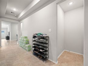 5111 Azalea Trace Drive, Houston TX 77066