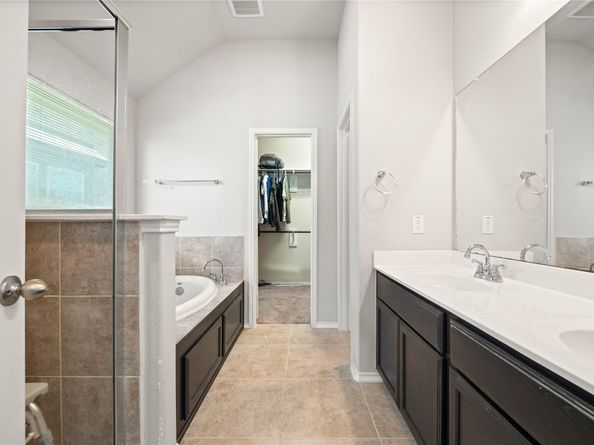 5111 Azalea Trace Drive, Houston TX 77066