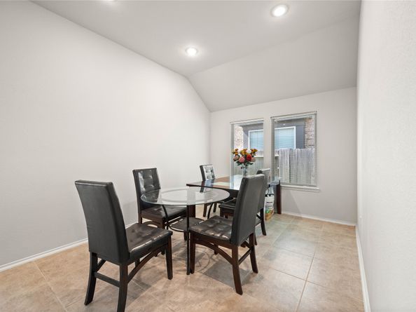 5111 Azalea Trace Drive, Houston TX 77066
