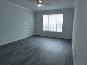 2255 Braeswood Park Drive 137, Houston TX 77030