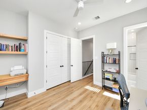 1512 E Hedrick Street, Houston TX 77011