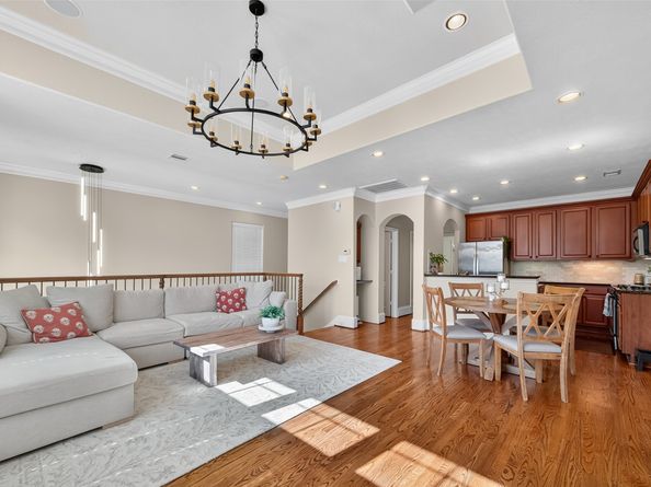 1323 Studer Street, Houston TX 77007