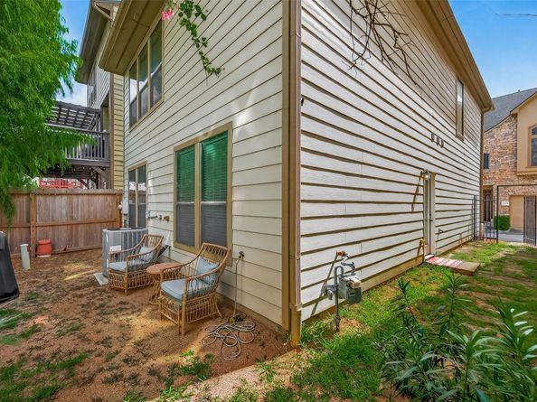 1323 Studer Street, Houston TX 77007