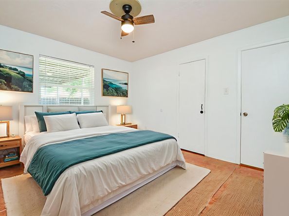 7323 Cook Road, Houston TX 77072